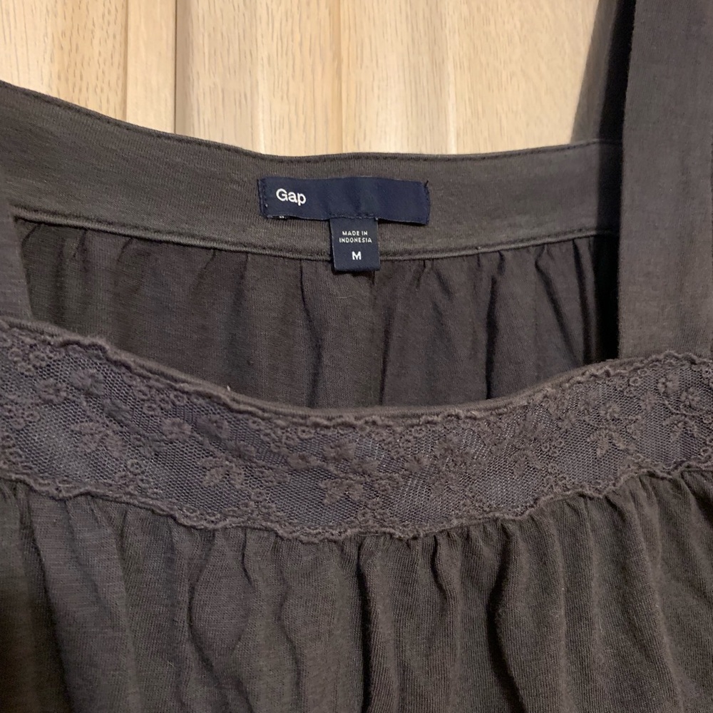 Gap top